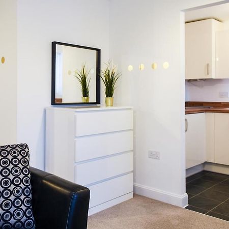 ווריק 1 Bedroom Apartment Leamington Spa Hosted By Golden Key מראה חיצוני תמונה