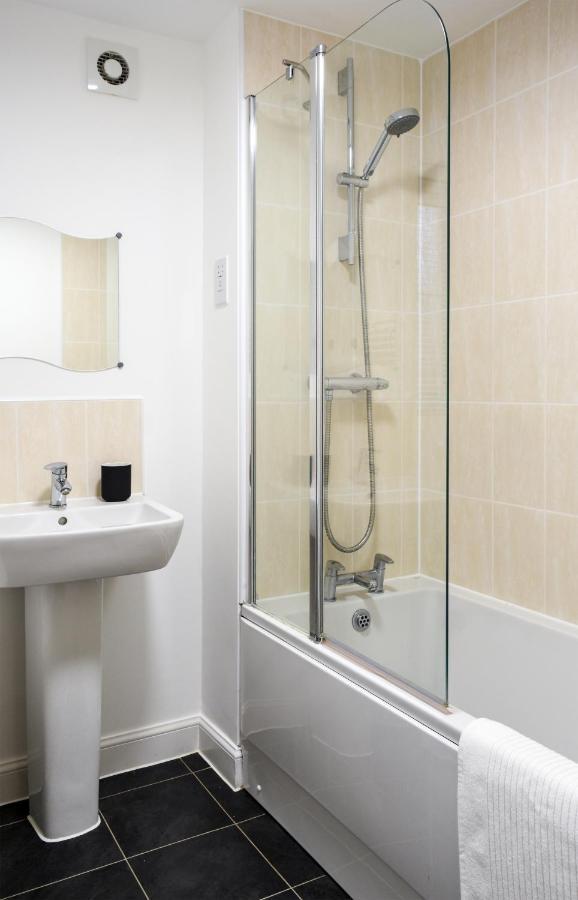 ווריק 1 Bedroom Apartment Leamington Spa Hosted By Golden Key מראה חיצוני תמונה